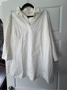 Chico's White Relaxed Collared Top Chico’s 2 popover style tunic length